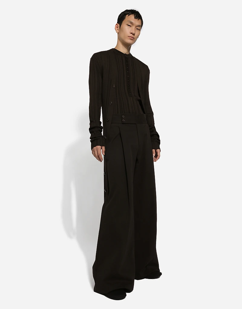 Tailored cotton pants with darts
