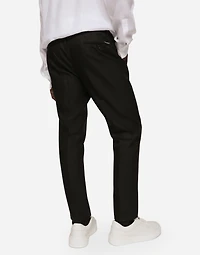Linen pants with logo label