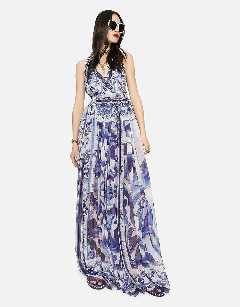 Long sleeveless chiffon dress with majolica print