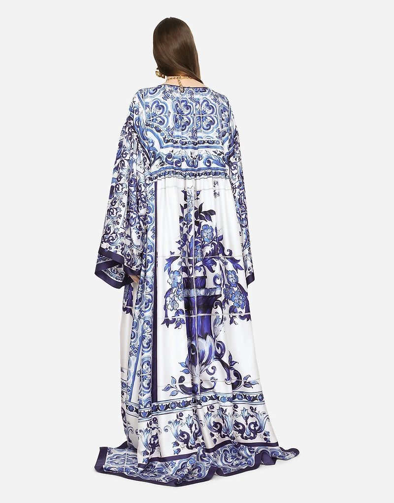 Silk twill caftan with majolica print
