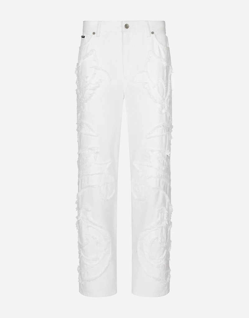 Boyfriend jeans with embroidery