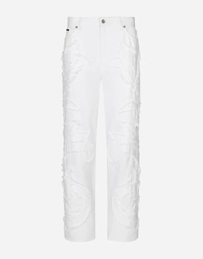 Boyfriend jeans with embroidery