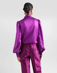 Satin shirt with pussy-bow