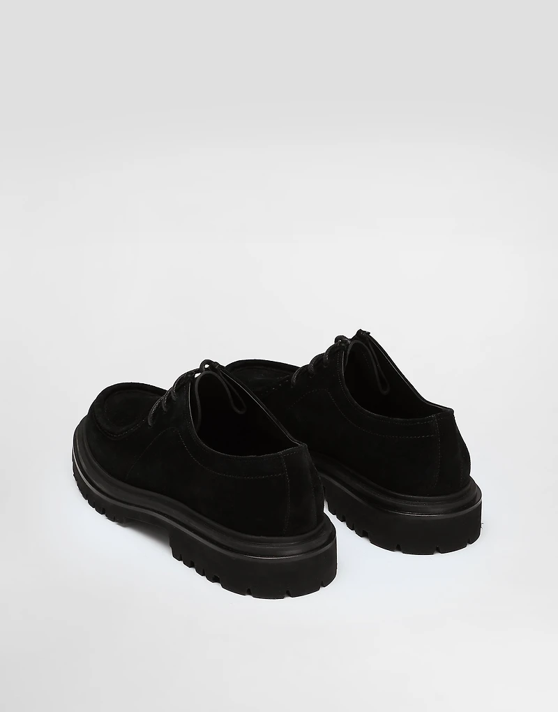 Split calfskin derby