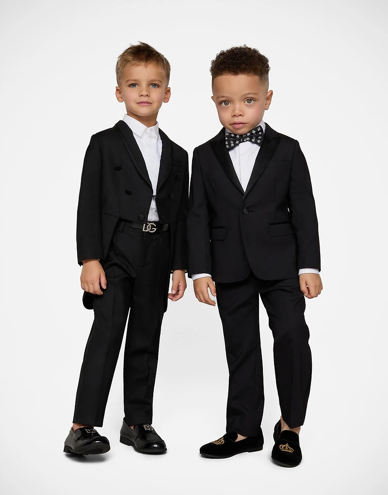 Single-breasted evening suit in stretch woolen fabric