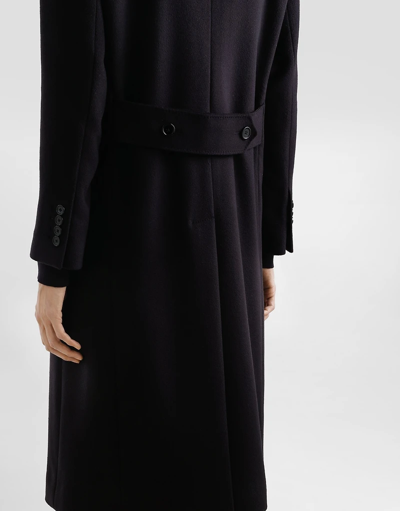 Single-breasted cashmere coat