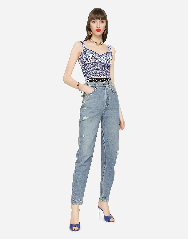 Jeans with mini-ripped details