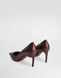 Devotion calfskin pumps