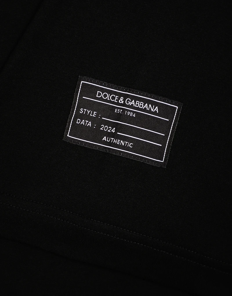 Short-sleeved T-shirt with vertical logo print
