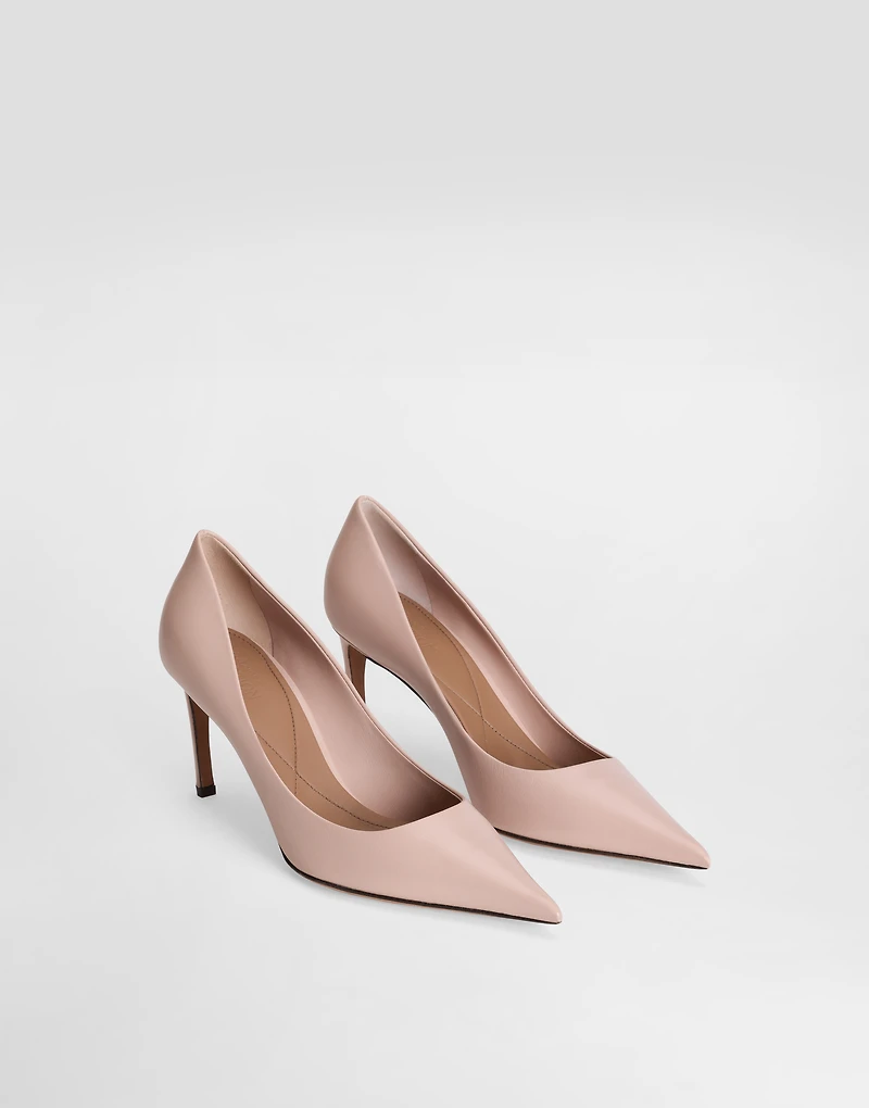 Polished goatskin pumps