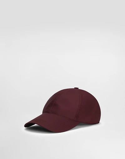 Baseball cap with logo