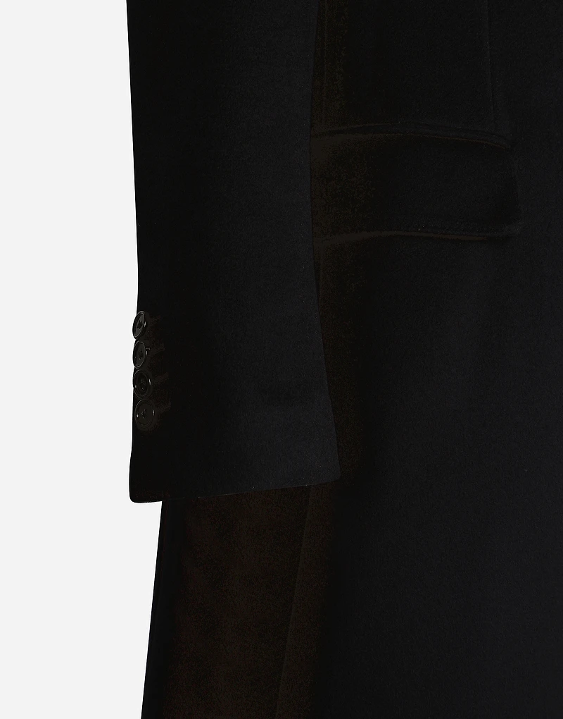 Single-breasted cashmere coat