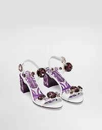 Patent leather sandal with jewel embroidery