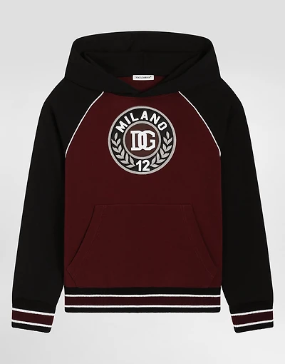 Hooded sweatshirt with embroidery