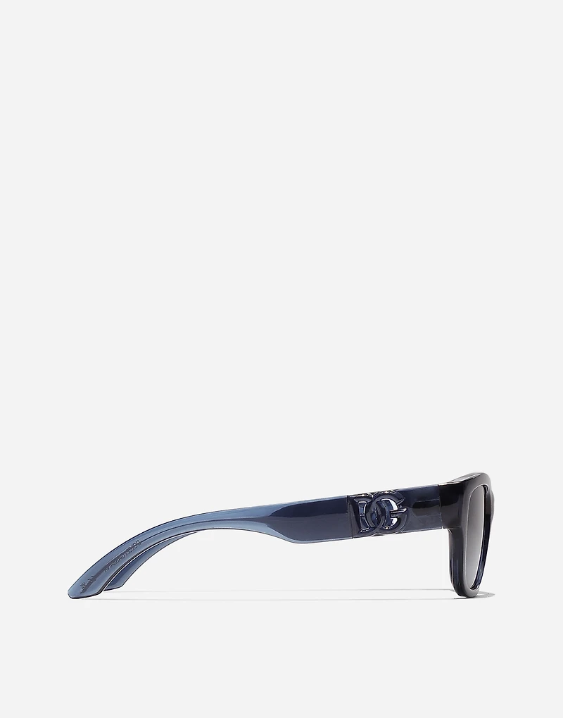 DG logo sunglasses