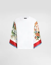 Short-sleeved t-shirt with foulard