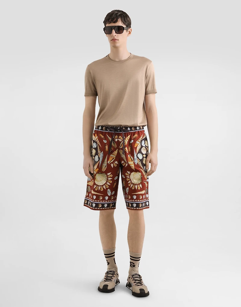 Short-sleeved silk t-shirt