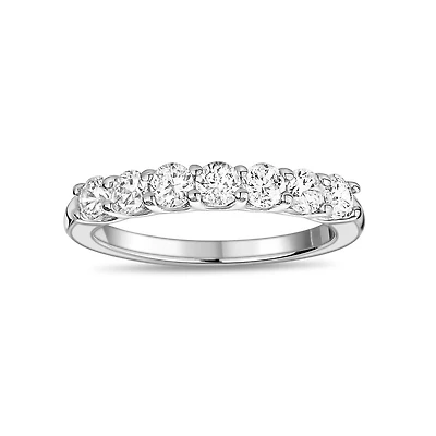 Bague Semi-Éternité Sertie de Zircons Cubiques - Taille 5 à 9. Color: blanc | Doucet Latendresse