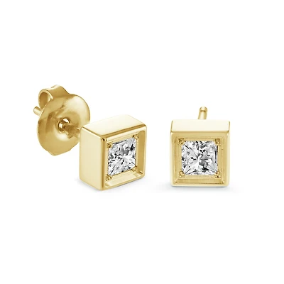 Boucles d'Oreilles Fixes Carrées en Acier Inoxydable Plaqué Or avec Zircons Cubiques - 5.5mm. Color: jaune | Doucet Latendresse
