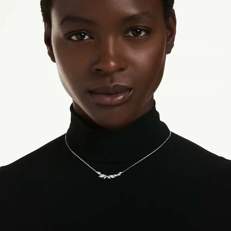 Collier Mesmera en Métal Rhodié avec Zircons Cubiques - 42 - 49 cm. Color: blanc | Doucet Latendresse