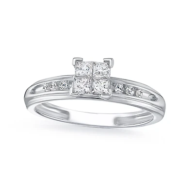 Bague de Fiancailles Sertis de Diamants Coupe princesse et Ronds Totalisant 0.32 Carats Pureté:I Couleur:GH - En Or Blanc 10K. Color: blanc | Doucet Latendresse