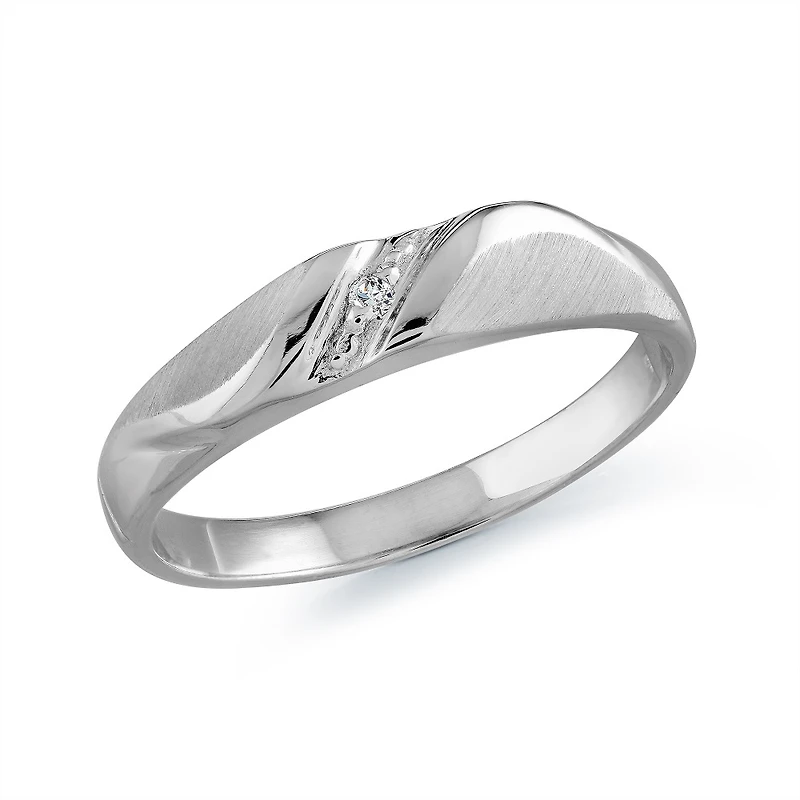 10K white Gold Bangle with 1pt Diamond