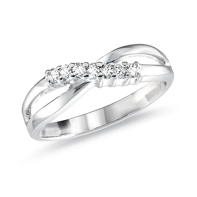 10K white Gold Ring Set with 7 Diamonds - 0.10ct, 2mm. Color: | Doucet Latendresse