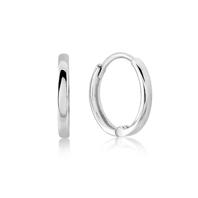 Boucles d'oreilles Mini Huggies pour enfant - Or blanc 10k. Color: blanc | Doucet Latendresse