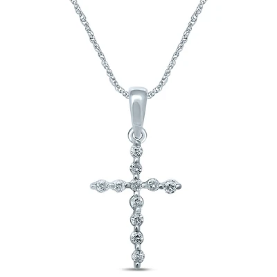 Pendentif croix en Or blanc 10K et diamants 0.09 carat (chaîne non incluse). Color: blanc | Doucet Latendresse