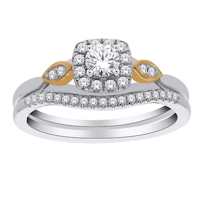 10K Cushion cut engagement set with Canadian diamonds. Color: 2 tone | Doucet Latendresse