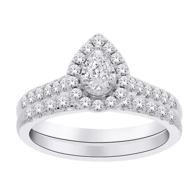 10K teardrop engagement set with Canadian diamonds. Color: white | Doucet Latendresse