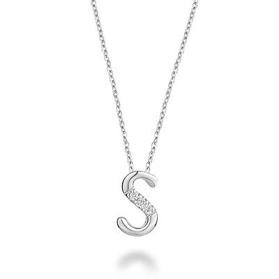Letter S pendant in white gold with 3 point diamond - chain included. Color: white | Doucet Latendresse