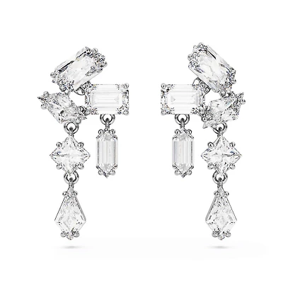 Boucles d'Oreilles Mesmera en Métal Rhodié avec Cristaux Swarovski - 2.7 x 1.2 cm. Color: blanc | Doucet Latendresse