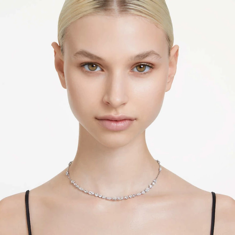 Collier Mesmera en Métal Rhodié avec Cristaux Swarovski - 38 - 45 cm. Color: blanc | Doucet Latendresse