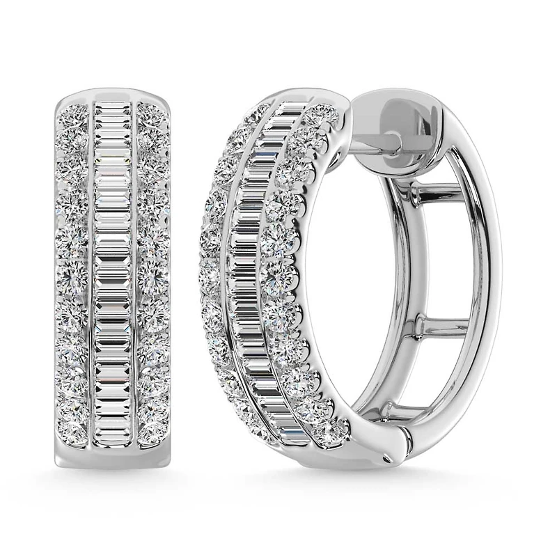 Boucles d'Oreilles huggies Femme Diamants cultivés en Laboratoire taille ronde et baguette en or blanc 10k& diamants | Doucet Latendresse