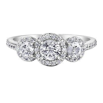 Éclat du Nord Ring 10K white Gold with Multiple Diamonds. Color: | Doucet Latendresse