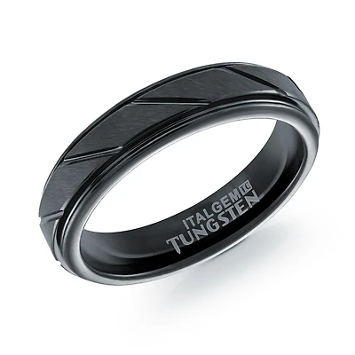 Bague en Tungstène Noire avec Motif de Rainures Diagonales. Color: noir | Doucet Latendresse