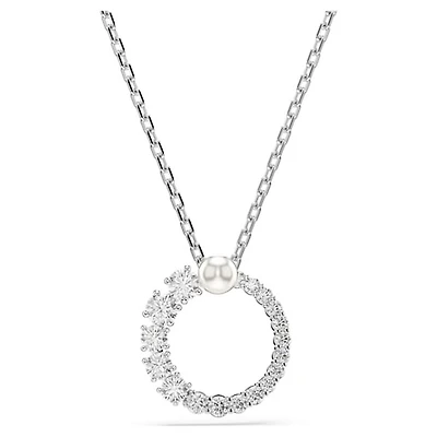 Rhodium Plated Circle Pendant Necklace with Crystals. Color: white | Doucet Latendresse