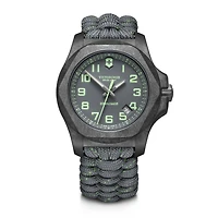 Victorinox I.N.O.X. Carbone 43mm – Cadran Noir avec Accents Verts et Bracelet Paracorde | Doucet Latendresse