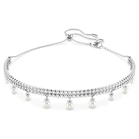 Collier ras-de-cou ajustable Swarovski x Ariana Grande en cristaux et perles. Color: blanc | Doucet Latendresse
