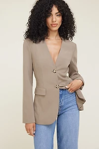 Veston sans col noué à la taille