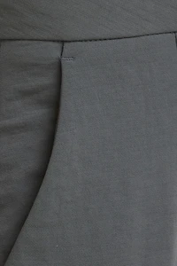 Pantalon fluide à jambe droite Yasmin