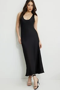 Robe nuisette maxi en satin Roux