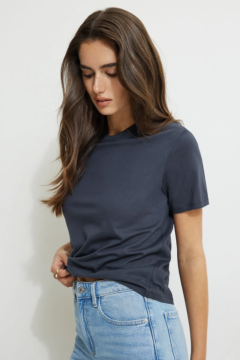 T-shirt simple en coton à col rond