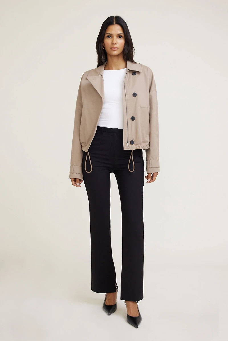 Pantalon à jambe ajustée à taille haute