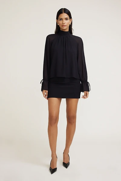 Blouse froncée à col montant