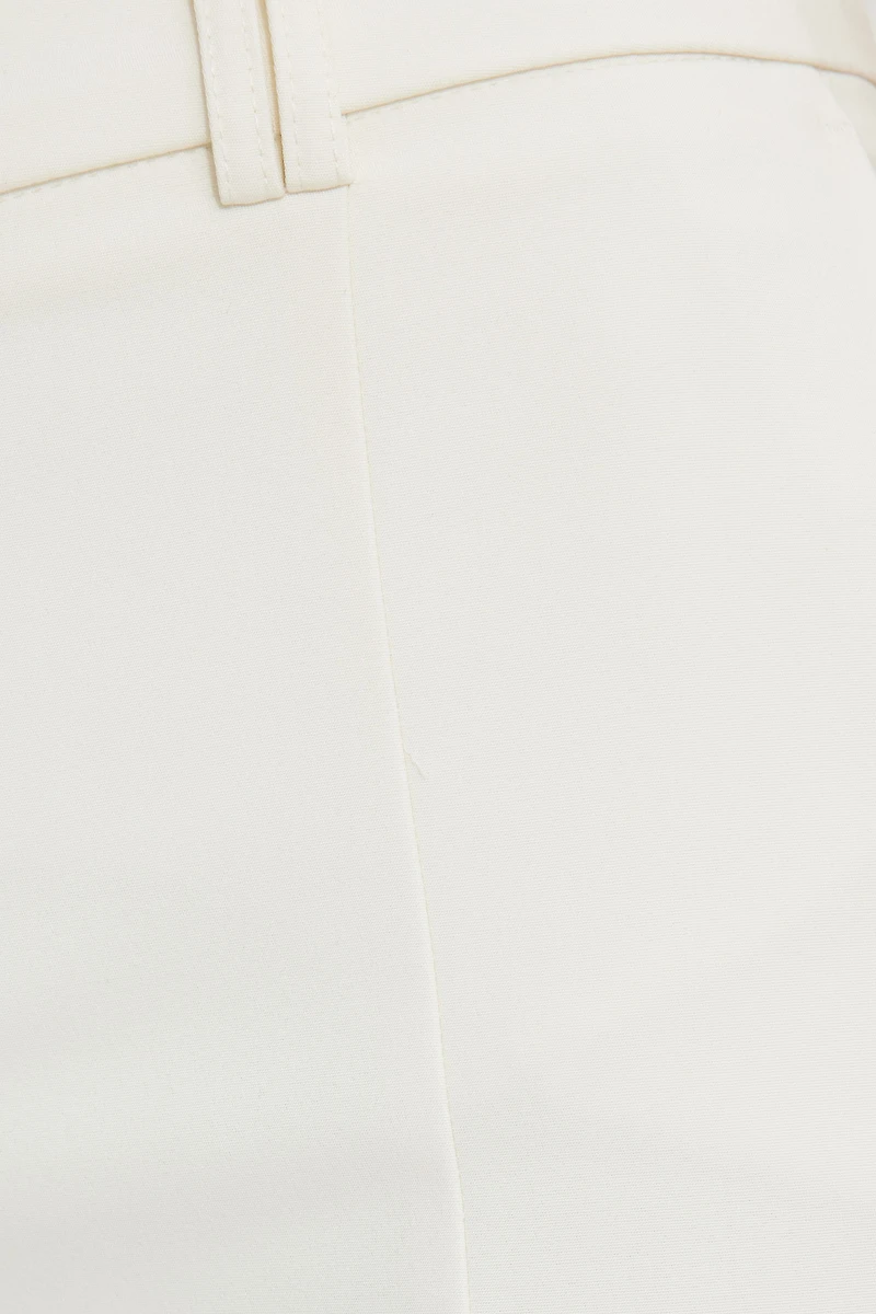 Pantalon évasé à couture avant