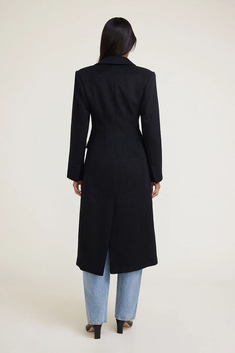 Manteau de laine cintr