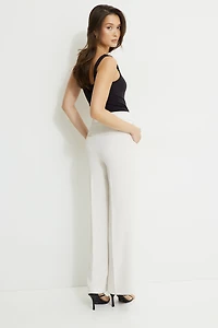Pantalon fluide à jambe droite Yasmin