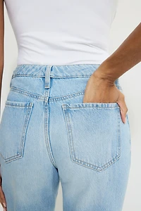 Jean à taille haute et jambe droite Cara